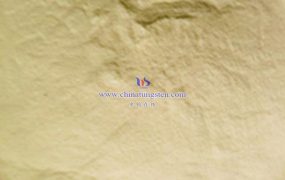 哪种方法制备的氧化钨颗粒最细小？