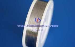 如何确保白钨丝的表面光洁度？
