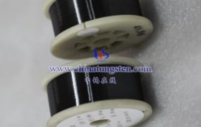 黑钨丝的热膨胀系数是多少？