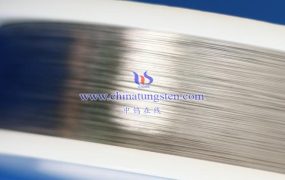 白钨丝在光学仪器中的具体用途是什么？