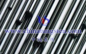 如何通过实验测试高密度合金的性能？