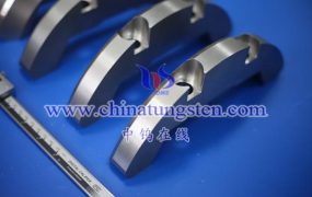 表面处理对高比重钨合金延展性的影响