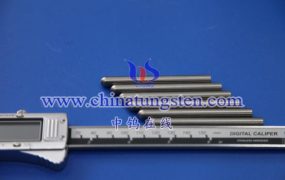 铁含量对高比重钨合金导电性的影响