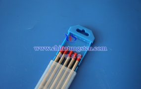 使用交流电焊铝时，是否要球化钨电极端头？