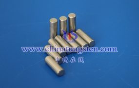 钡钨阴极的电子发射特性是否随时间变化？