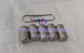 钡钨阴极的工作原理是什么？