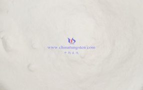 如何减少偏钨酸铵生产过程中的环境影响？