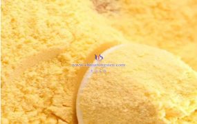 氧化钨在锂硫电池中的角色和性能表现如何？