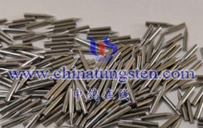 稀土掺杂对钨针电导率的改善原理是什么？