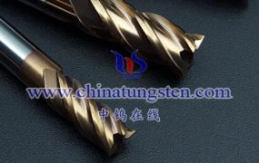 硬质合金的硬度与哪些因素有关？