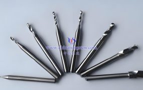 钨的熔点与沸点是多少？