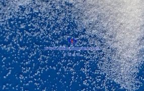 热分解法制备偏钨酸铵的优缺点是什么？