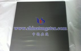 钼块在低温下的硬度如何？