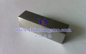 钼块的导热性能是否随着温度变化？