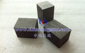 钼块在高温下可以保持多久的机械性能？