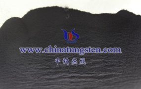 紫色氧化钨在电池中的应用是否会影响电池的大电流放电性能？