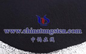 紫色氧化钨在不同类型电解质中的兼容性如何？