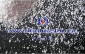 碾磨法生产超细偏钨酸铵研磨罐性能指标如何？