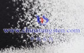 钨在柔性电池中的容量和能量密度如何？