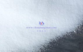 中空偏钨酸铵球的空心结构有什么作用？