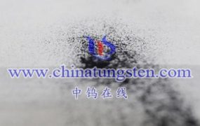 紫色氧化钨在固态电池中的晶格电导率如何？