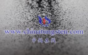 紫色氧化钨在固态电池中的晶格电化学性能如何？