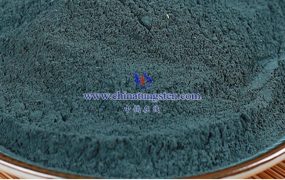 表面改性如何影响纳米氧化钨的分散性、稳定性及与其他材料的相互作用？