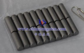 钡钨阴极的工作温度是多少？