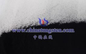 紫色氧化钨的颗粒形状有哪些？