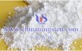 钨酸钡的光学性质如何？