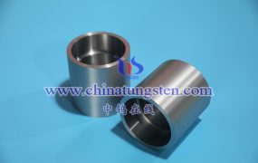 如何校准钼坩埚中的温度测量？