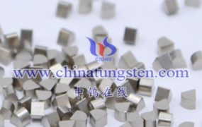 碳化钨锯齿片的安全使用注意事项是什么？