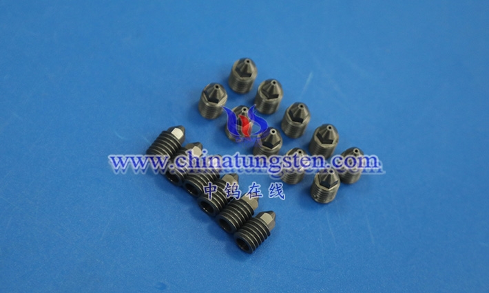 如何处理硬质合金喷嘴的堵塞问题？