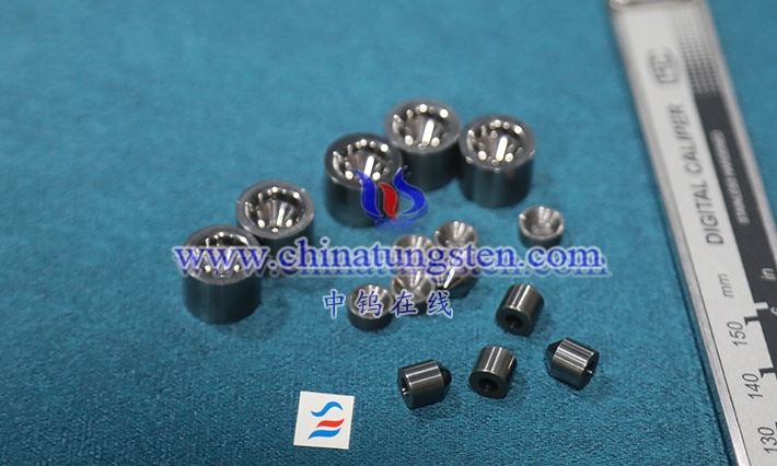 硬质合金喷嘴在不同工况下的最佳工作温度是多少？